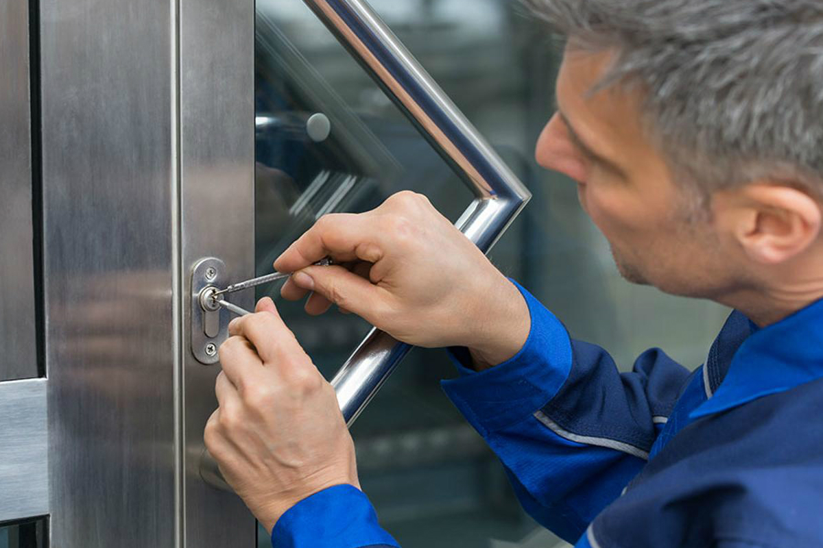 midwest locksmith